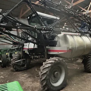 2003 Hagie Self Propelled Sprayer, 90′ Boom, 20″ Row Spacing, Poly Tank