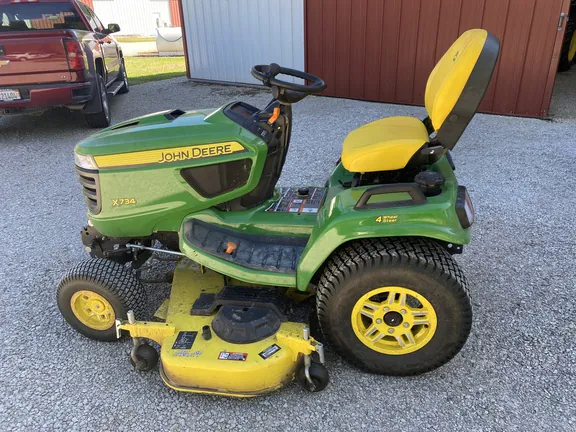 2022 JOHN DEERE X734 Lawn Tractor - Image 2