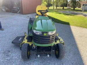 2022 JOHN DEERE X734 Lawn Tractor